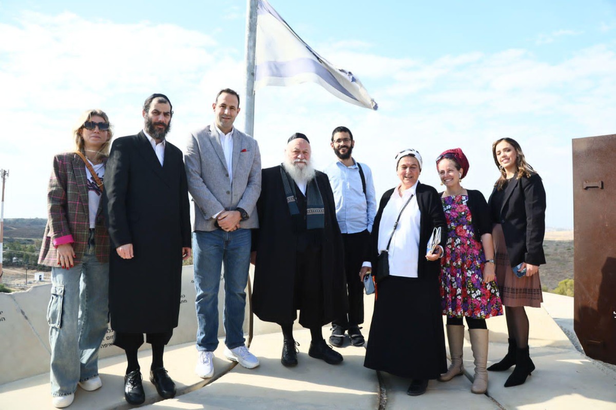 וייס והשר גולדקנופף בגבול הרצועה