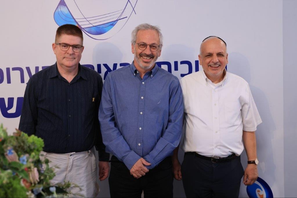 יגאל רוח, עו"ד בני דרייסוח ושי לירז 