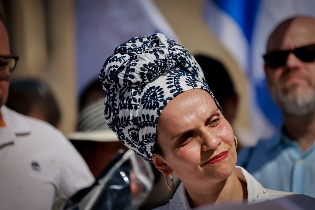 יעל שבח: "מי קהל היעד של זה"