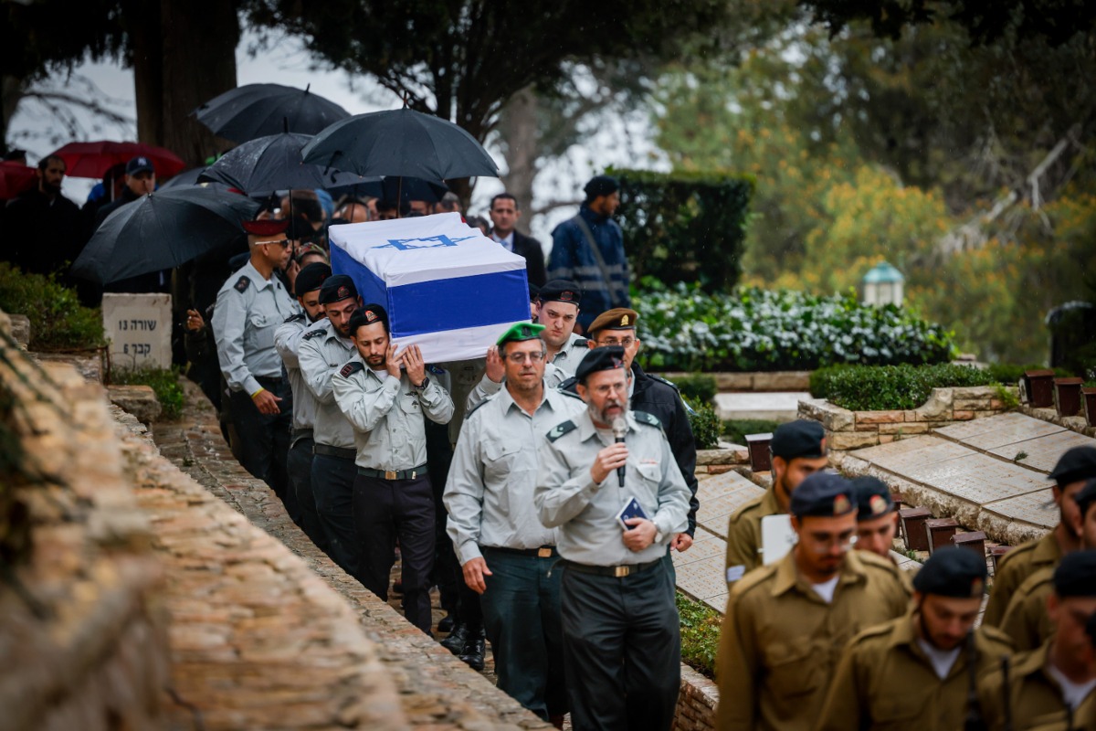 "ישנו בהר הרצל", הלוויתו של סרן דניאל פרץ ז"ל.