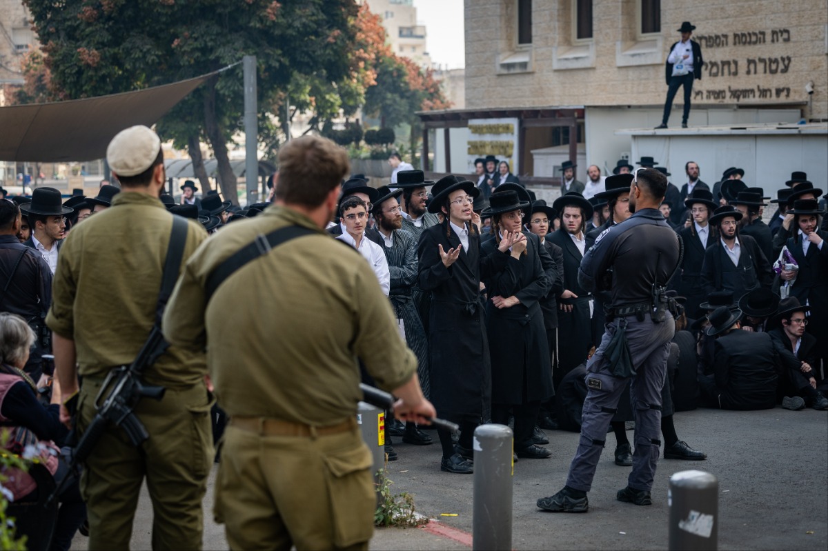 מהומות מול לשכת הגיוס בירושלים, ארכיון.