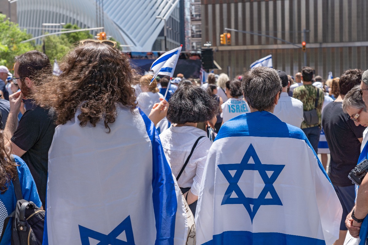 "סכנה לחיים יהודיים במערב"