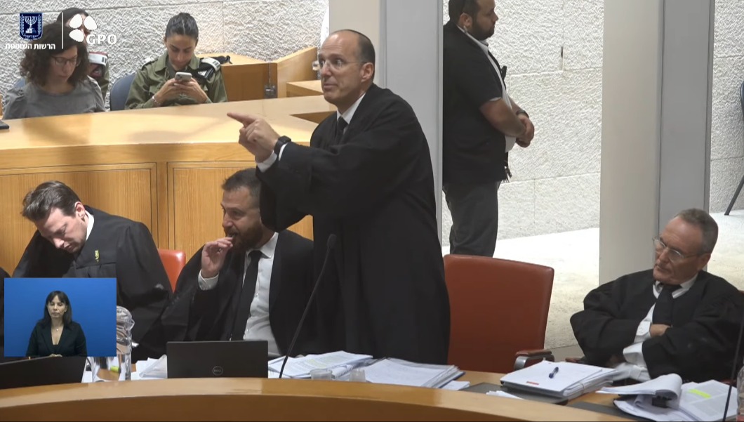 עו"ד דורון טאובמן, מייצג את הממשלה בדיון