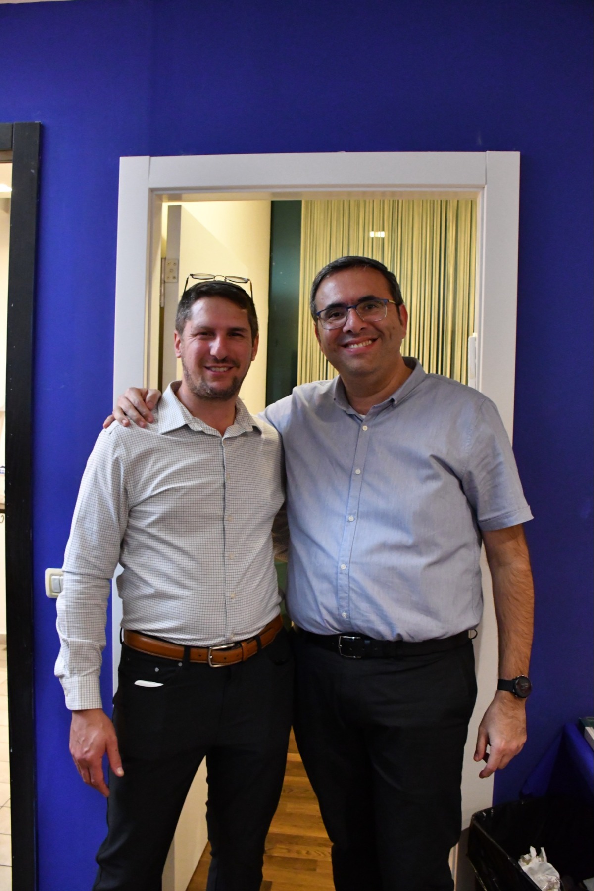 עמנואל אברהמובף ואלעזר כהן, מחלקת השיווק של אתר כיפה