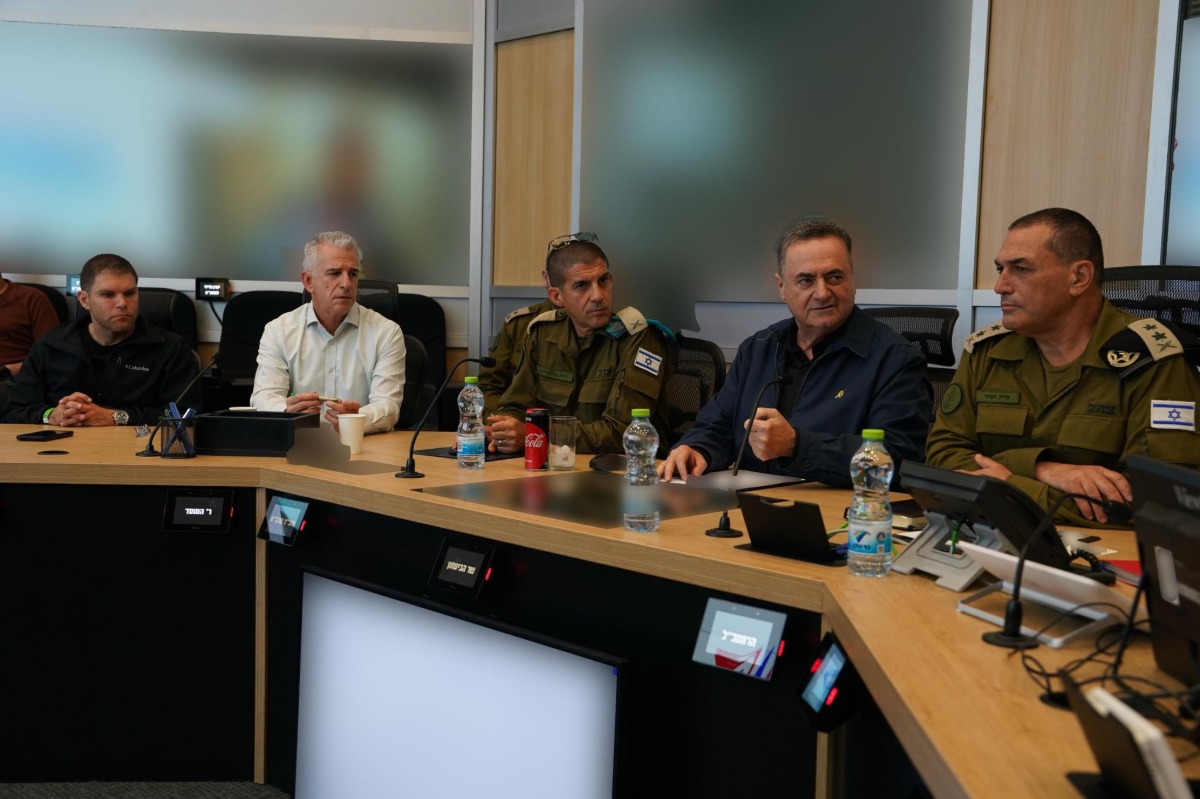 שר הביטחון, הרמטכ"ל וראש המוסד