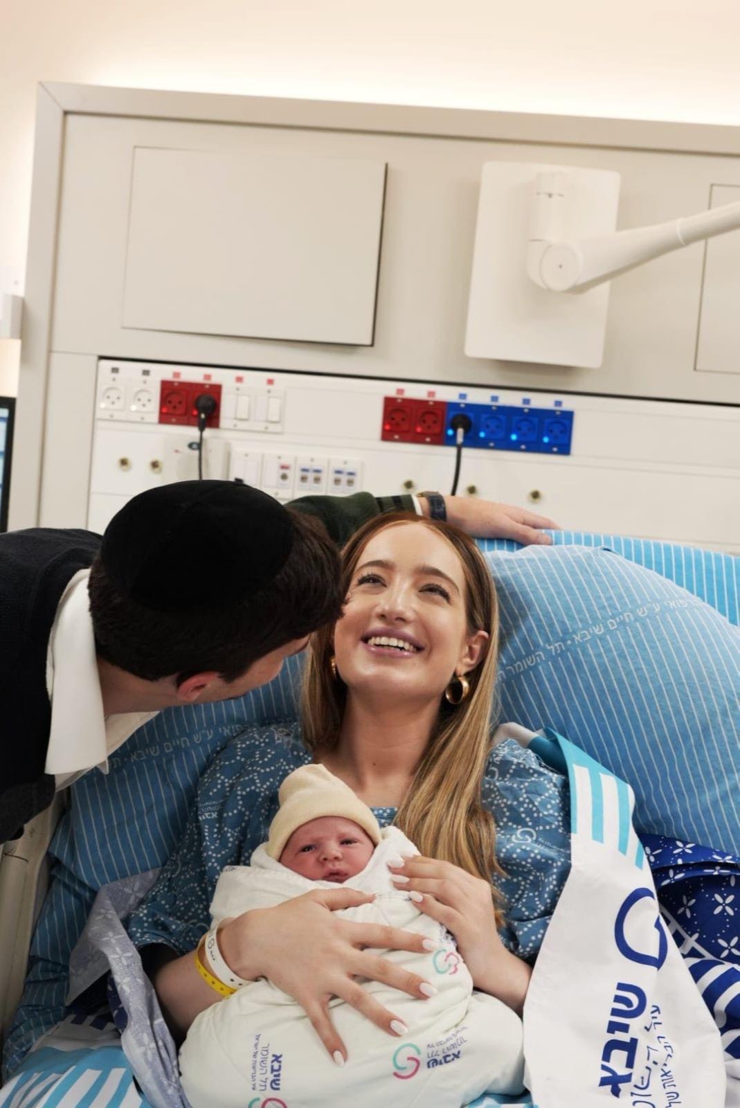 מזל טוב: אשת התקשורת החרדית ילדה בן חמישי - כיפה