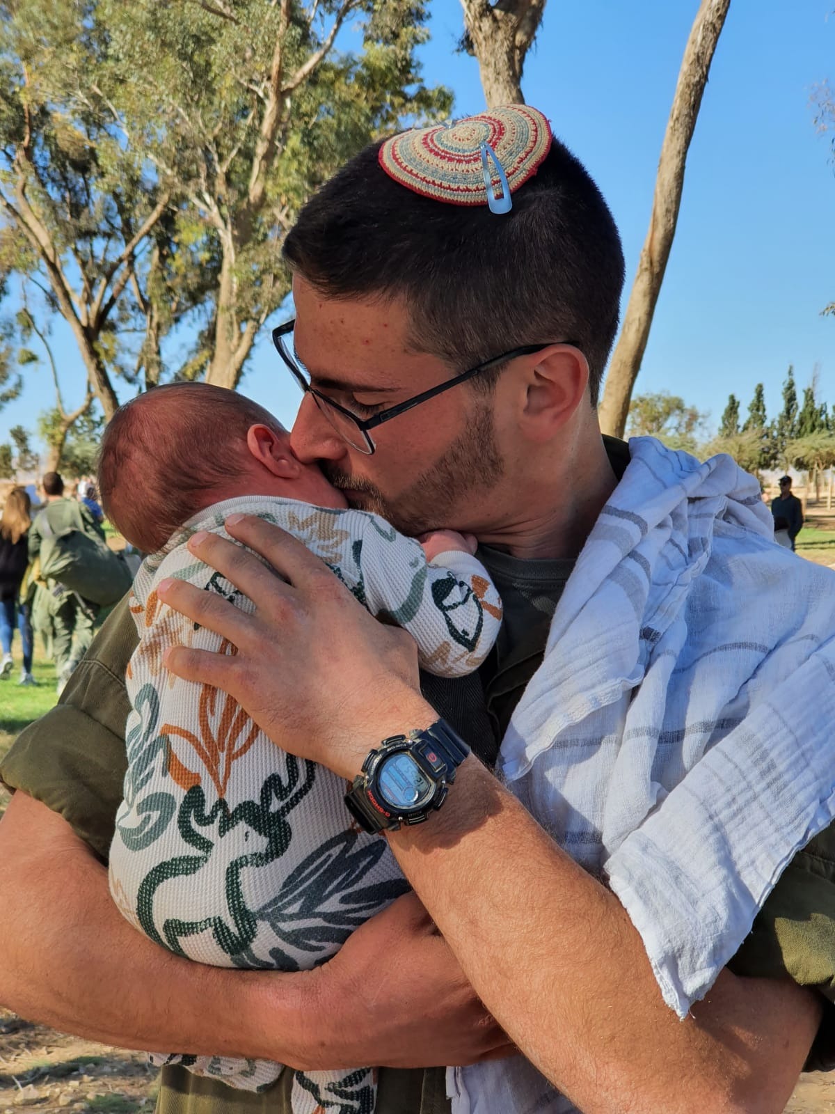 איתן פיש ז"ל עם אחיינו