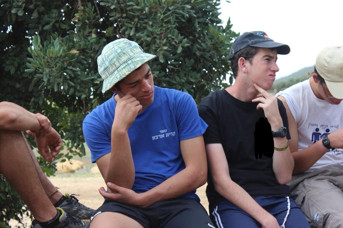 יוחאי דוכן ז"ל וידידיה זמורה בילדותם. "איבדתי הרבה חברים, הייתי מדבר על זה עם יוחאי"