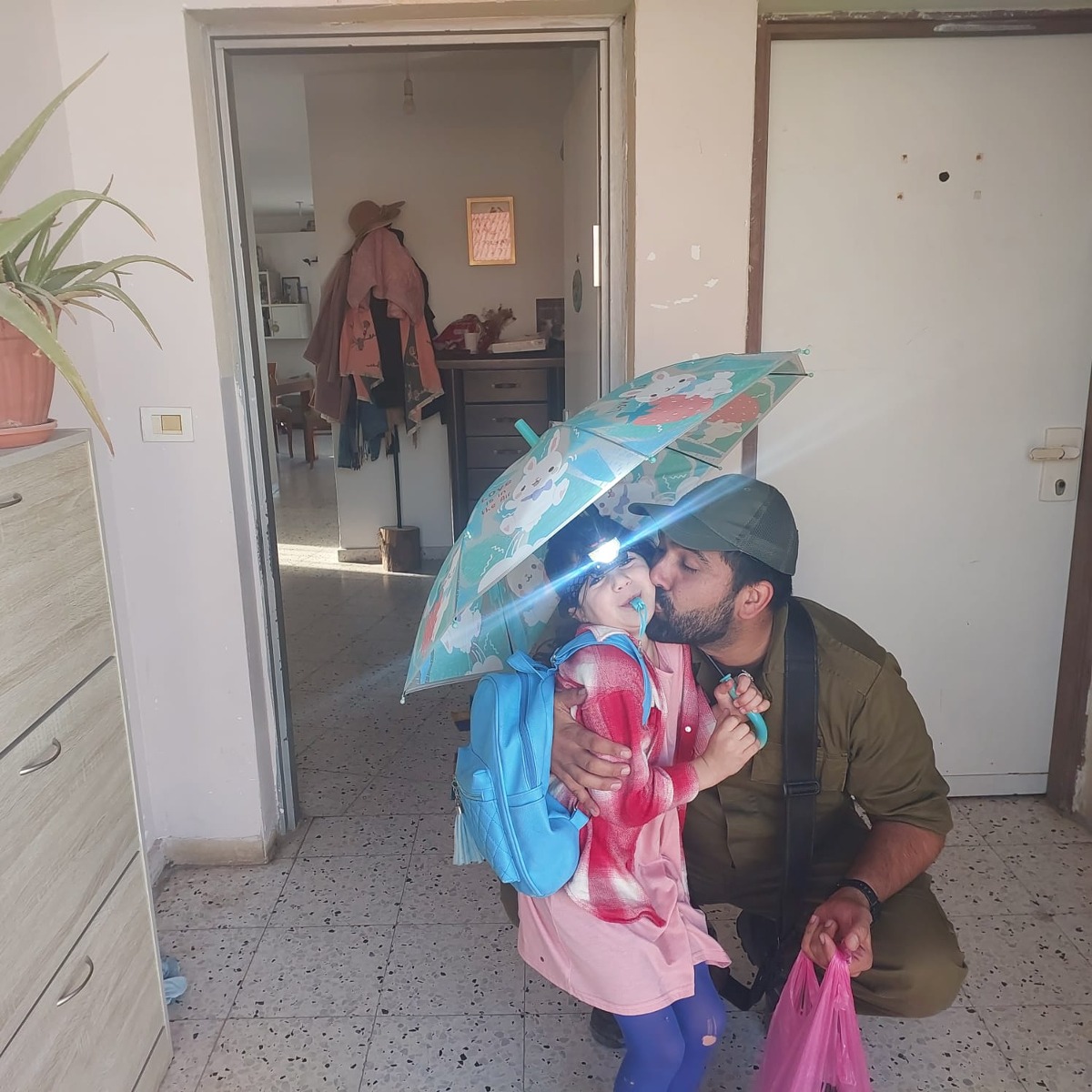 יוסף עם הבת אילה