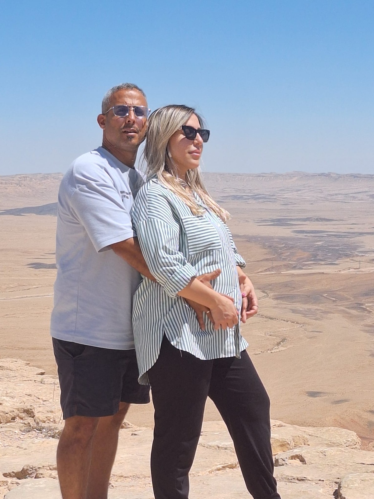 לינור כהן משה בהריון, עם בעלה רועי ז"ל. "כמה חיכינו לך"