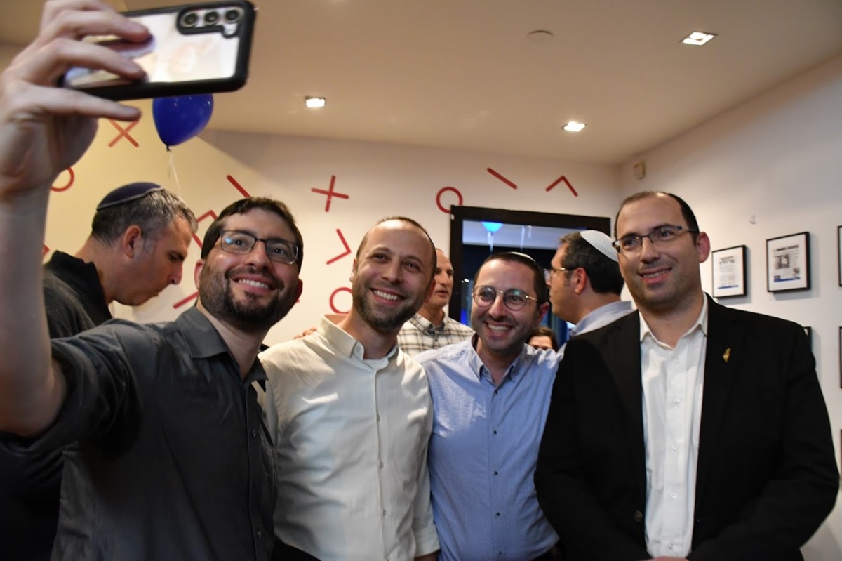 מימין לשמאל: שמחה רוטמן, יונתן דובוב, הרב ד"ר עידו פכטר