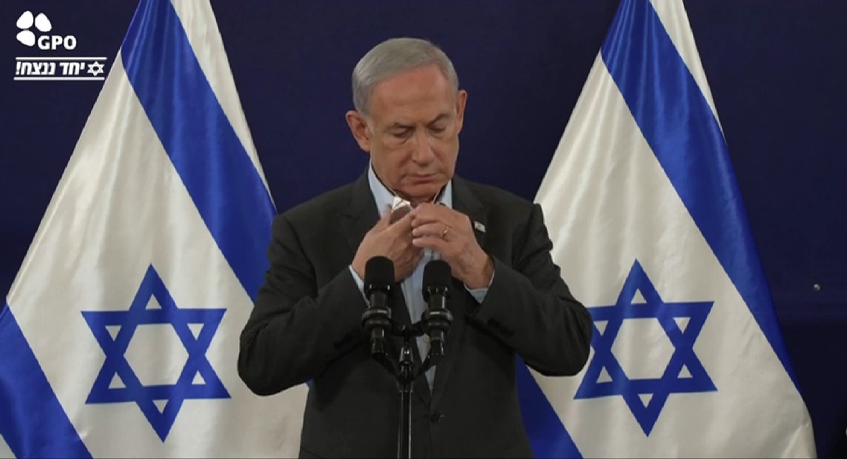 נתניהו שולף את הדסקית