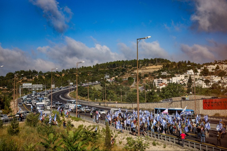 התפרעויות בכביש 443