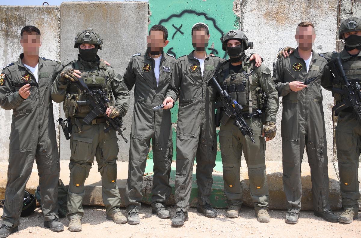 טייסי המסוקים