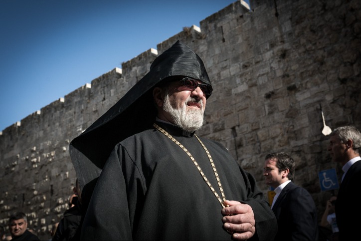 ירושלים, איש כמורה
