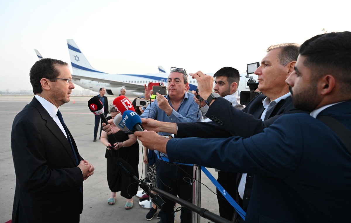 הנשיא הרצוג המריא לאזרבייג