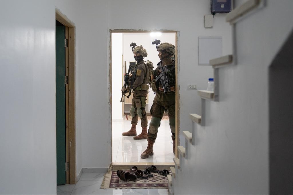 מעצרים