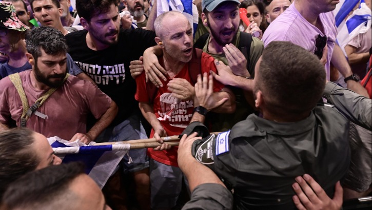 ארכיון, למצולמים אין קשר לכתבה