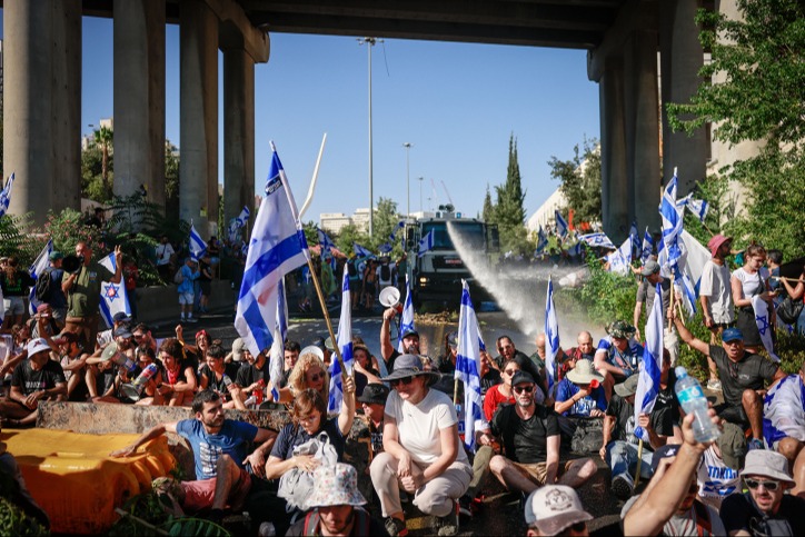 הפגנות