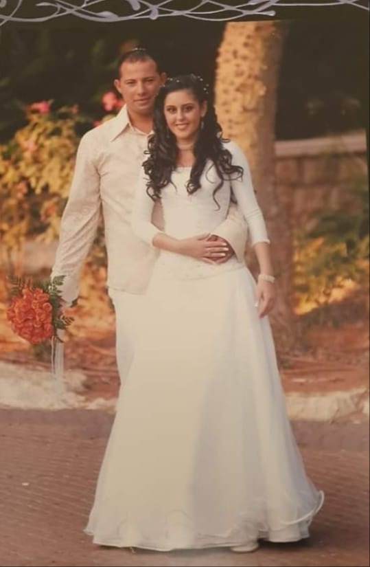 בני הזוג ביום חתונתם