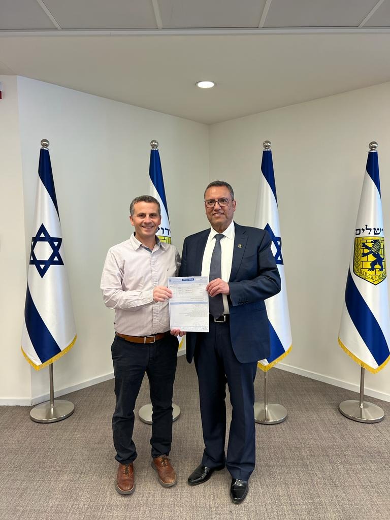 משה ליאון בחנוכת הפרוייקט החדש בשכונת נוף ציון