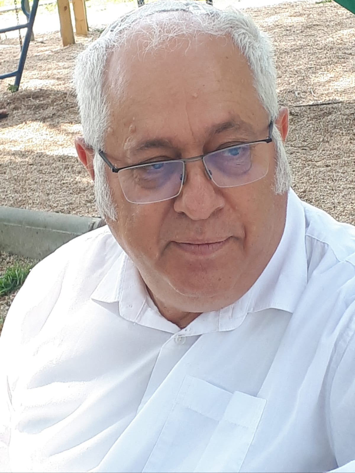"שקר וכזב, פרי דמיונו ואמונותיו של המצטט", רק הקיבוץ עלומים
