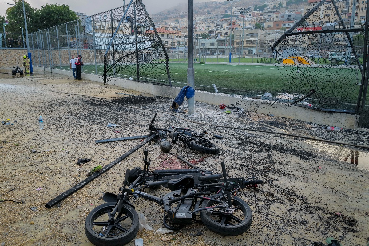 אופניים נטושות בזירת הפגיעה הקטלנית במג