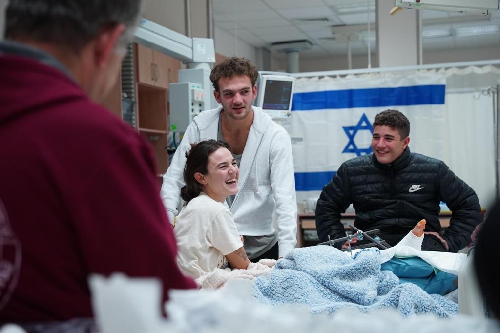 האיחוד המרגש של משפחת רגב