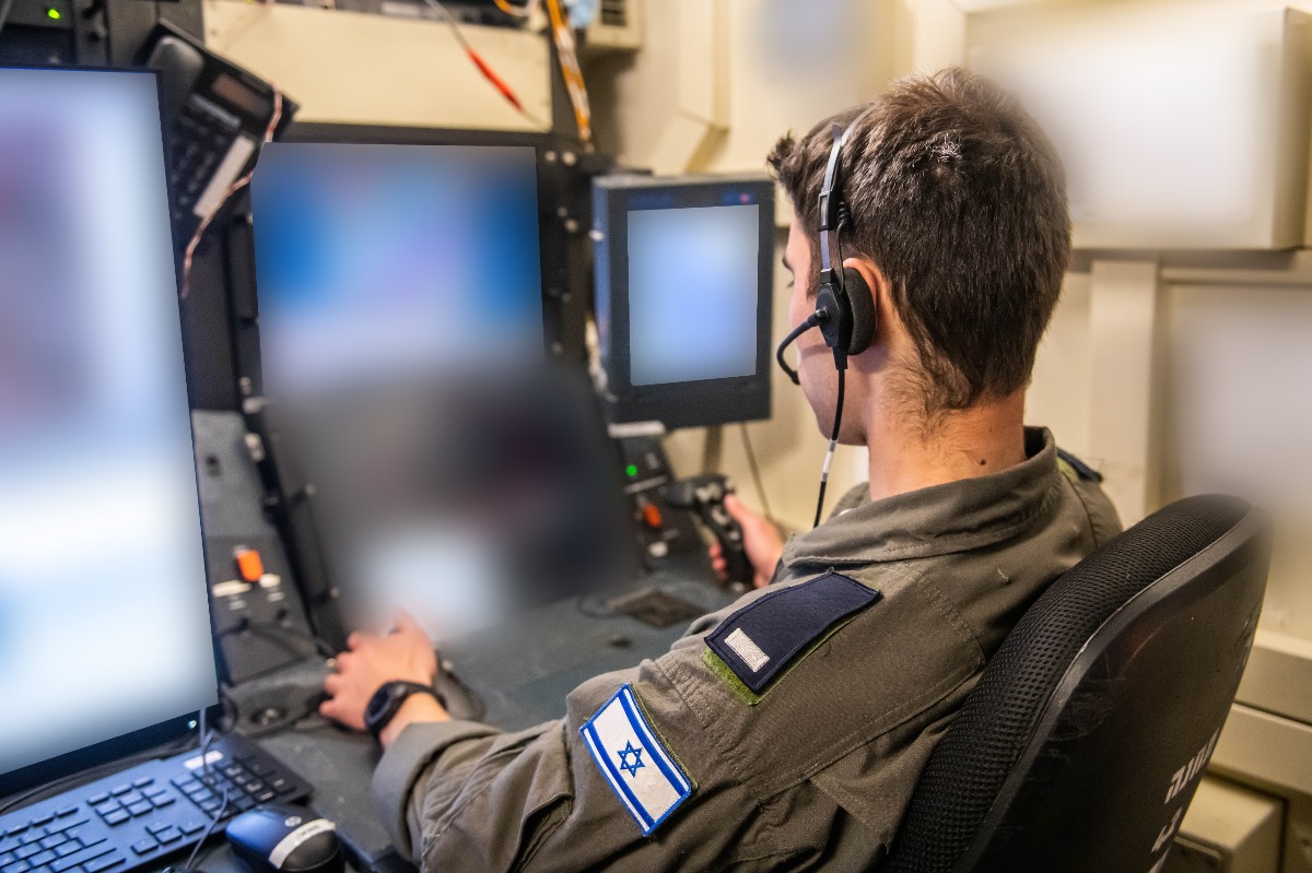 הטייסים שמפעילים את הכטמ"ם המתקדם