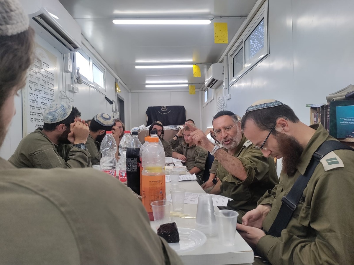 הרב אלגאזי בשיעור