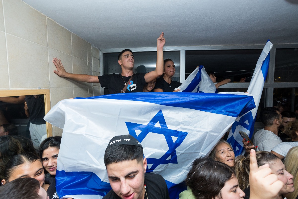 חגיגות בבית משפחתה של החיילת בקרית גת