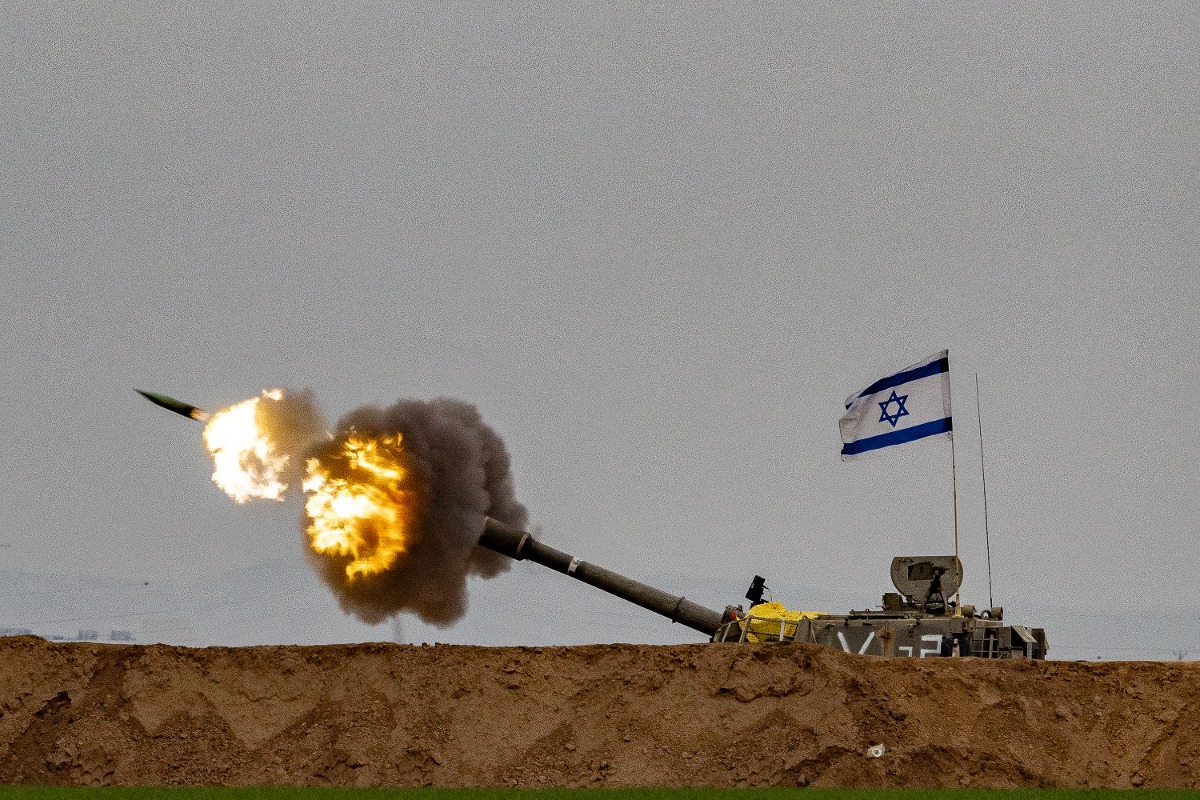 ירי ארטילרי לעבר עזה בסמוך לגבול עם ישראל