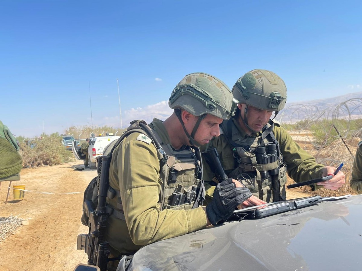 פקד אוגדה 80 ומח"ט יואב בזירת האירוע