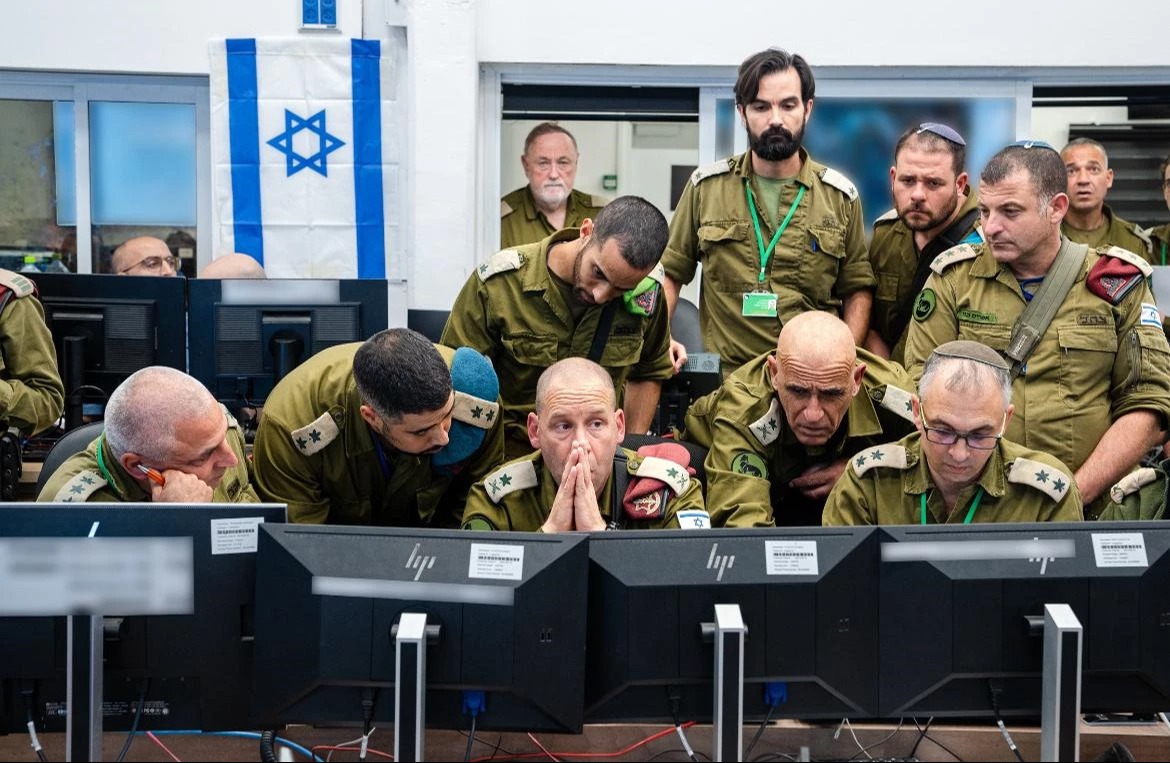 רגע מסירת הפקודה