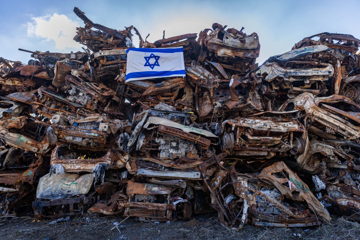 רכבים שנהרסו על ידי חמאס בטבח