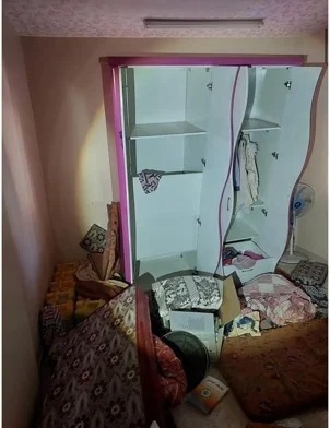החדר בו שהו החטופות,