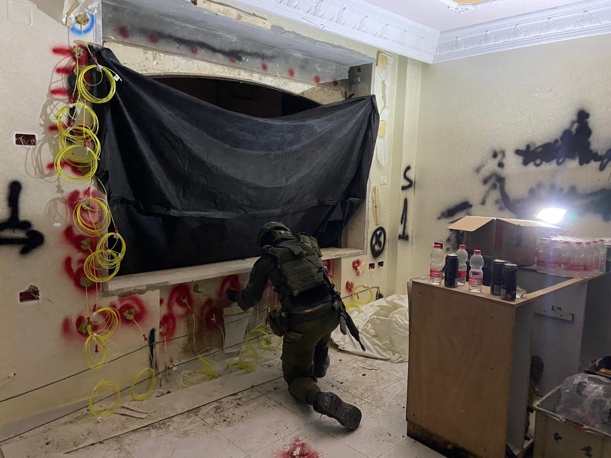 הכנה לפיצוץ בית המחבל,