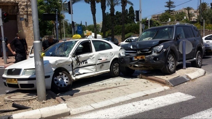 תאונה,