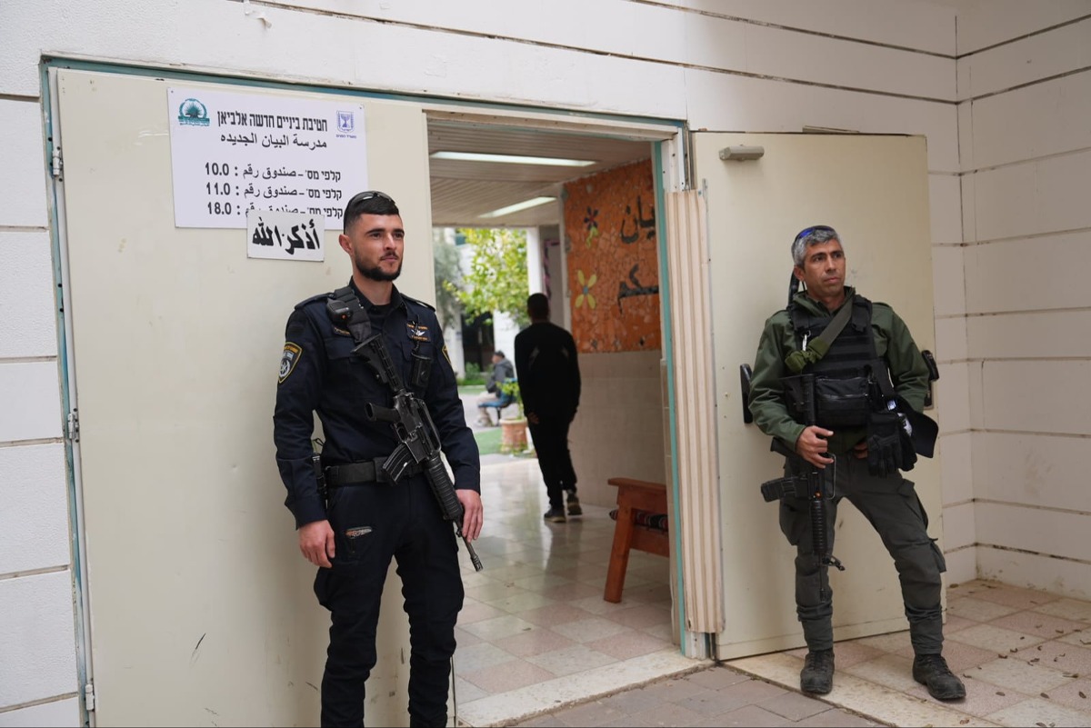 השוטרים בקלפי