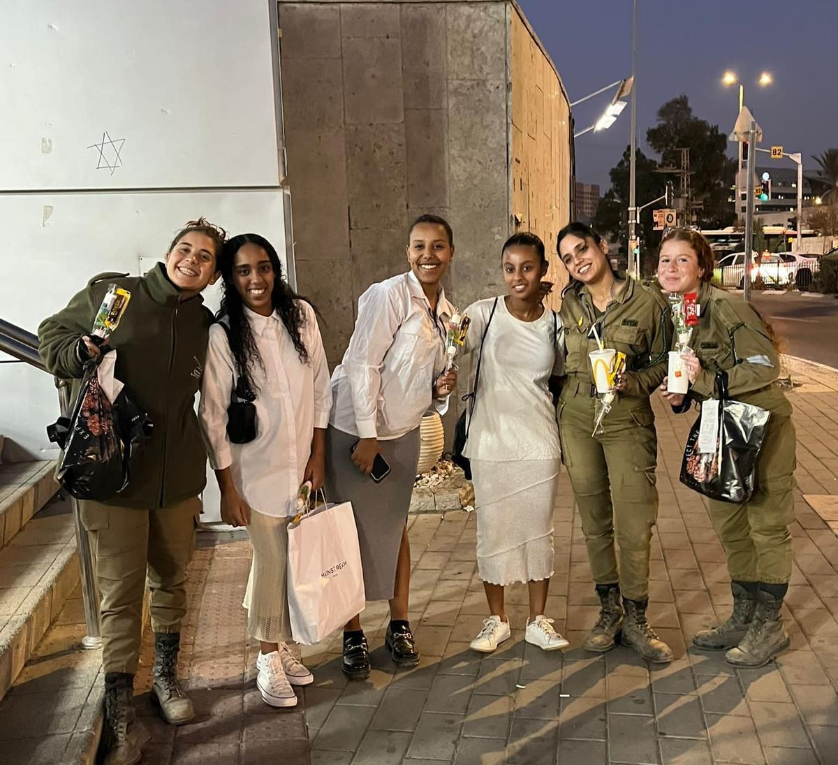 משלוחים לחיילים 
