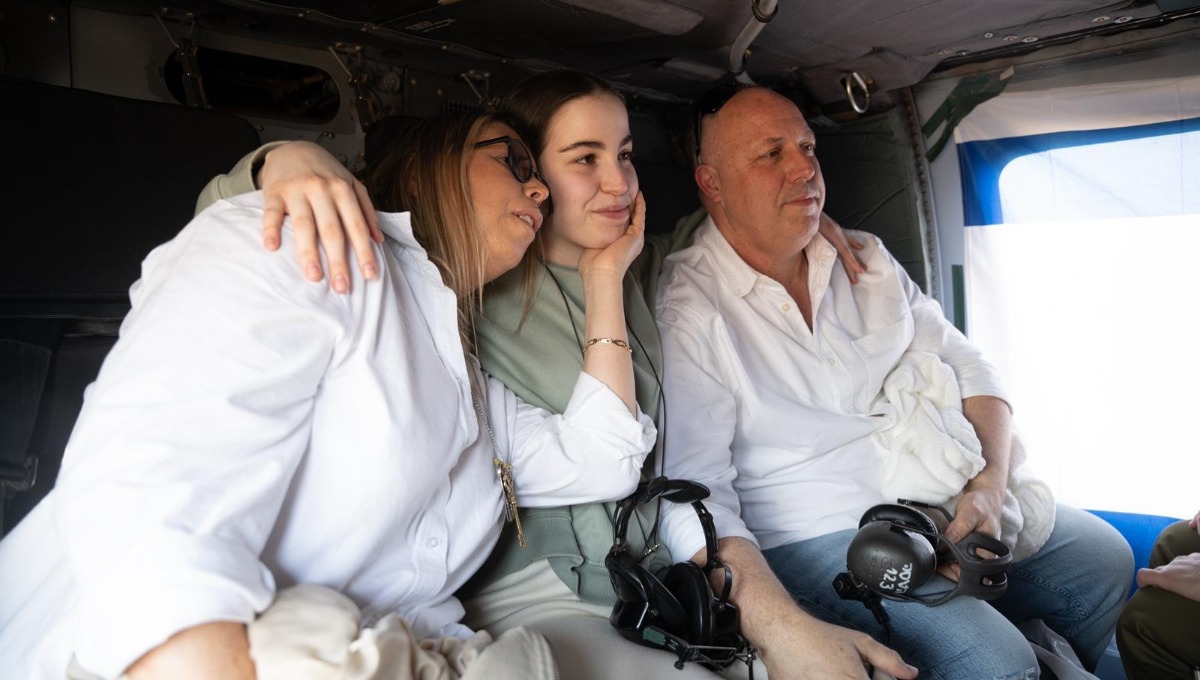אגם ברגר עם הוריה | 