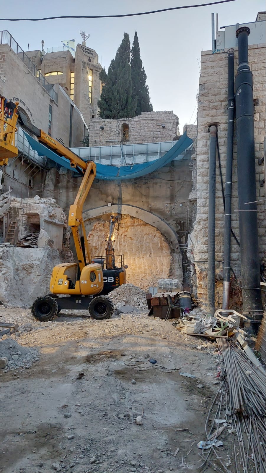 העבודות | 