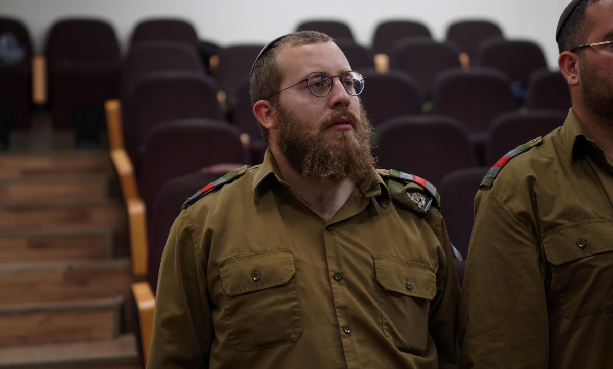חייל חרדי שסיים את הקורס