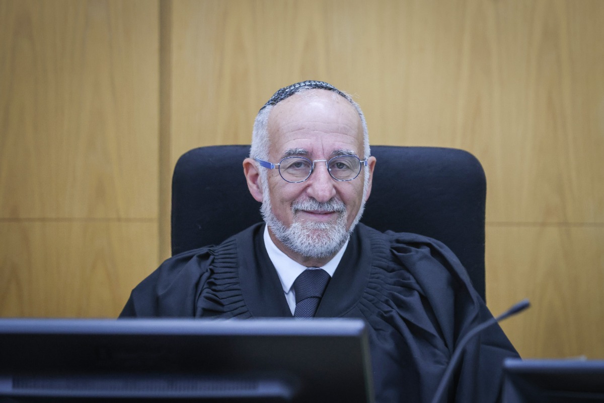 אשר קולה