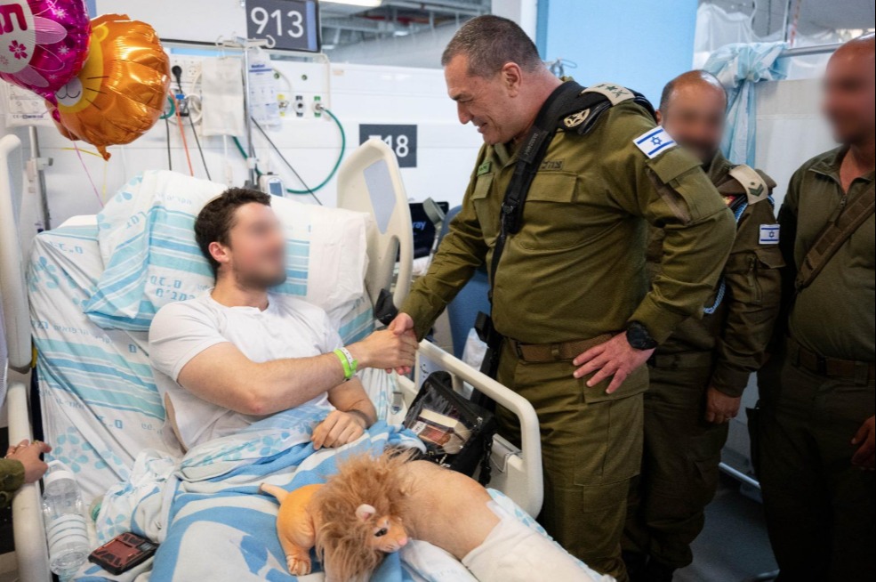 הרמטכ"ל מבקר פצועי צה"ל
