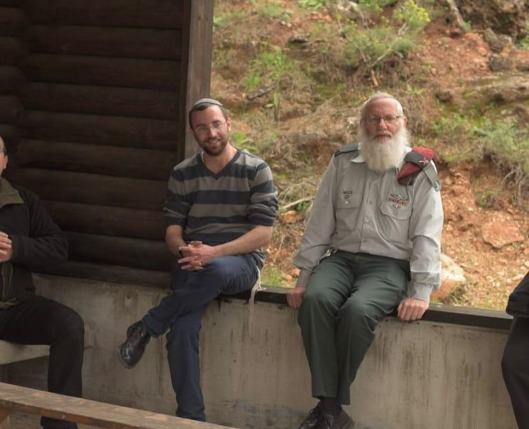 עובד פרל והרב קרים