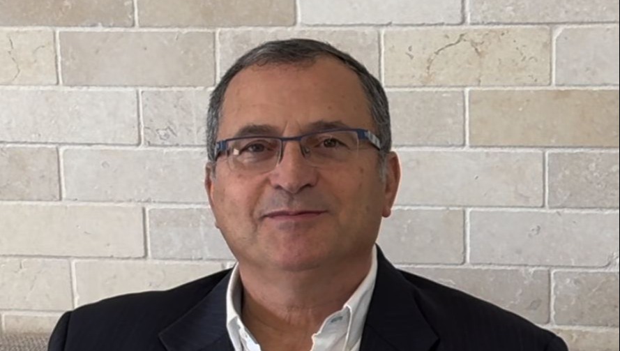 עופר מרום