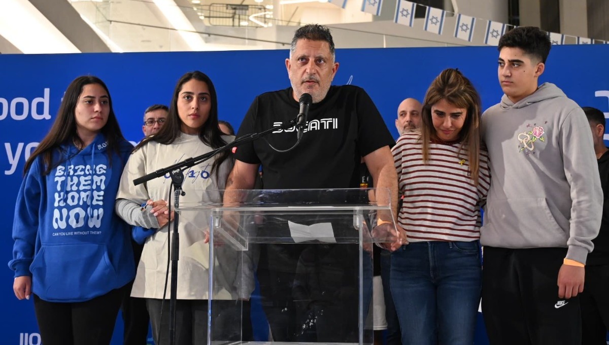 כעס לאחר ההבהרה של אלי אלבג: אם אתה בז למייצגי ציבור- אתה בז לנו - כיפה