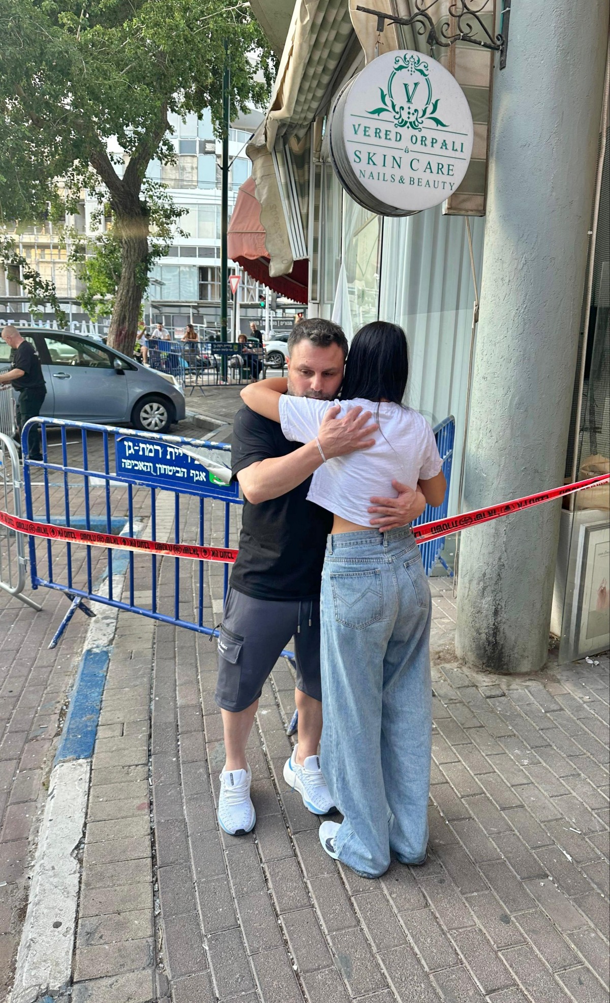 העסק של אשתו של טילטיל