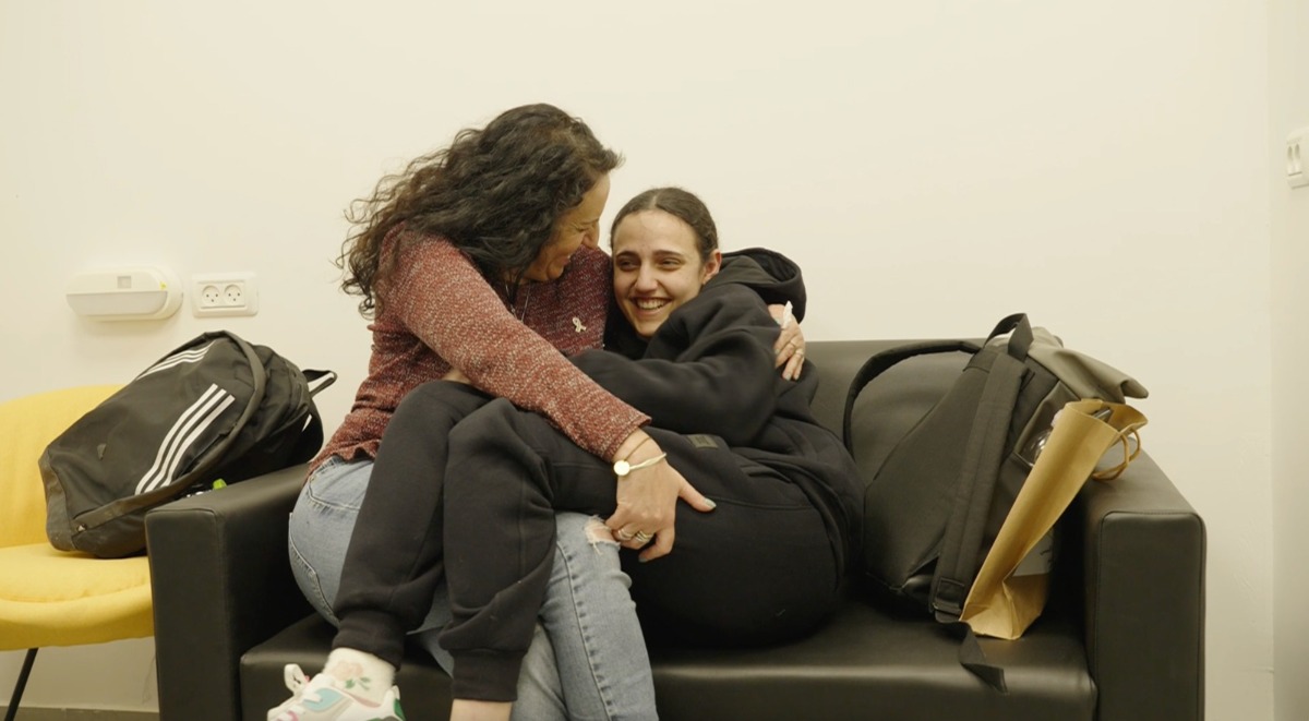 רומי גונן מתאחדת עם אימה
